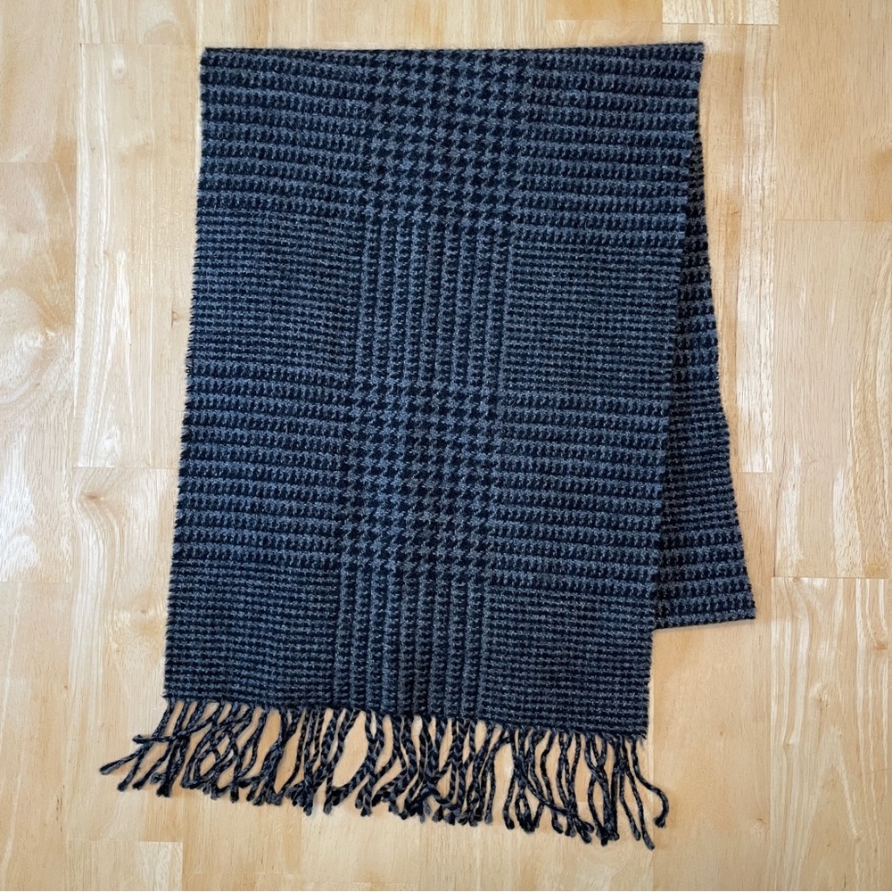 Amicale Plaid Merino Wool Fringe Scarf - Black/Gray